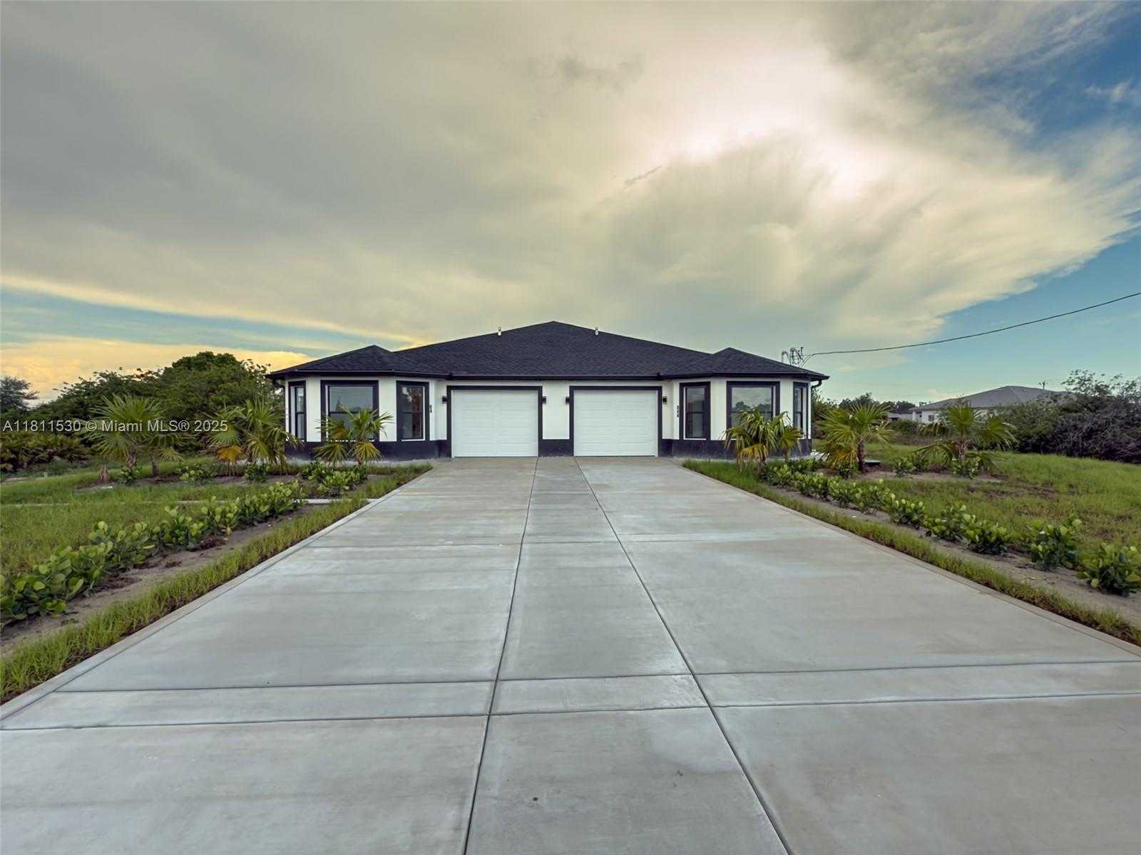 Small Image of 842 ALABAMA RD S, Lehigh Acres Number 14