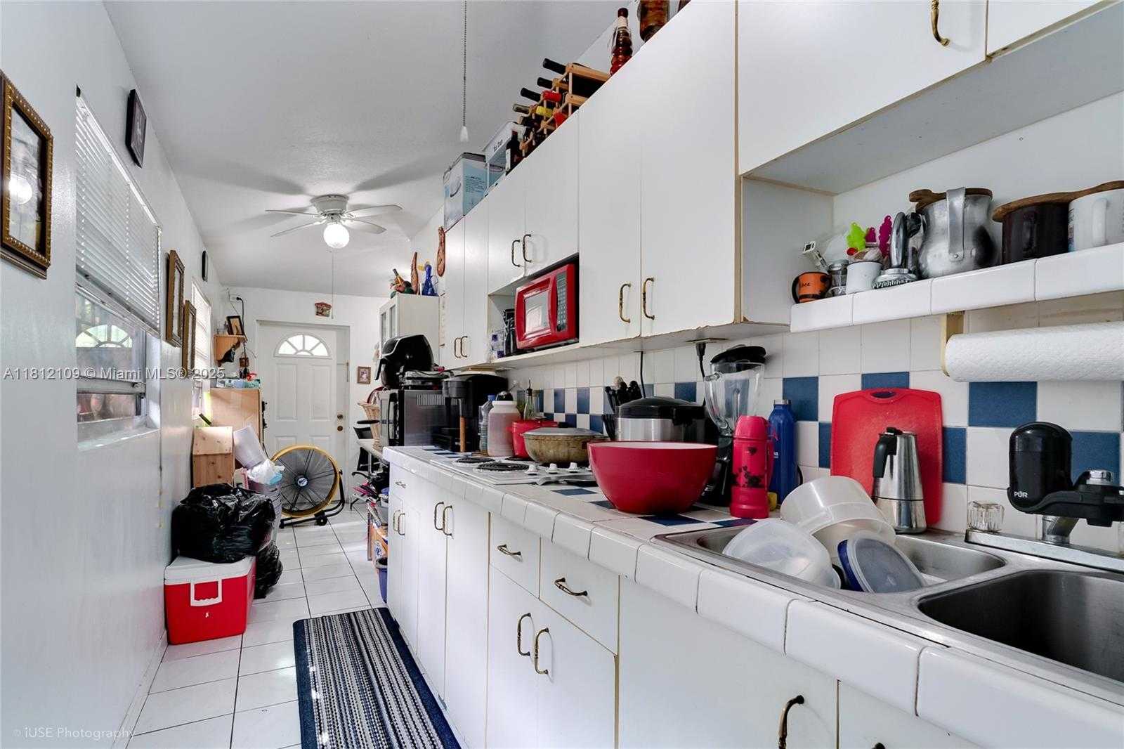 Small Image of 901 SOUTH WEST 34TH AVE, Miami Number 17