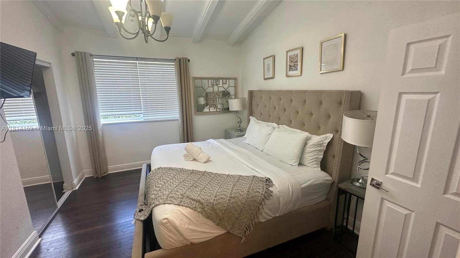 Small Image of 2221 SOUTH WEST 26TH LANE, Miami Number 5