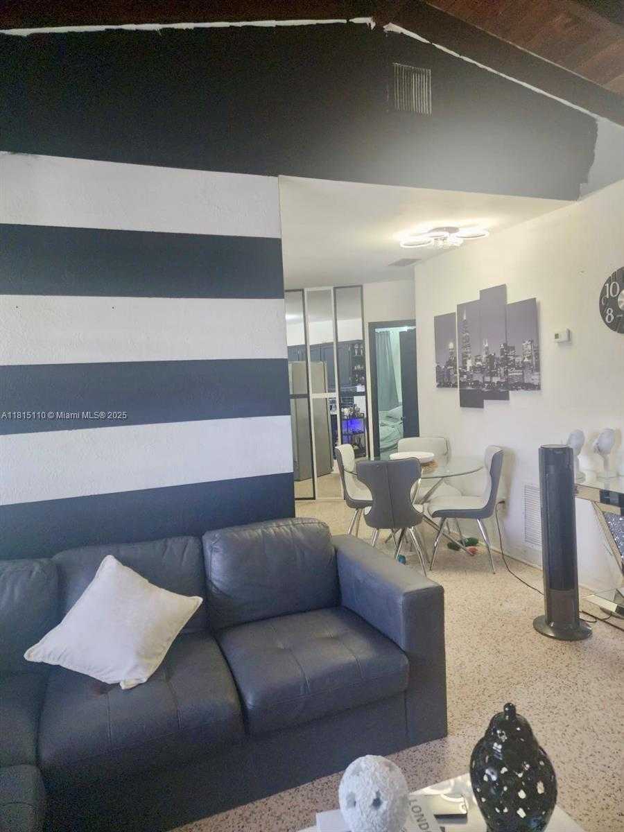 Small Image of 7080 SOUTH WEST 22ND ST, Miami Number 12