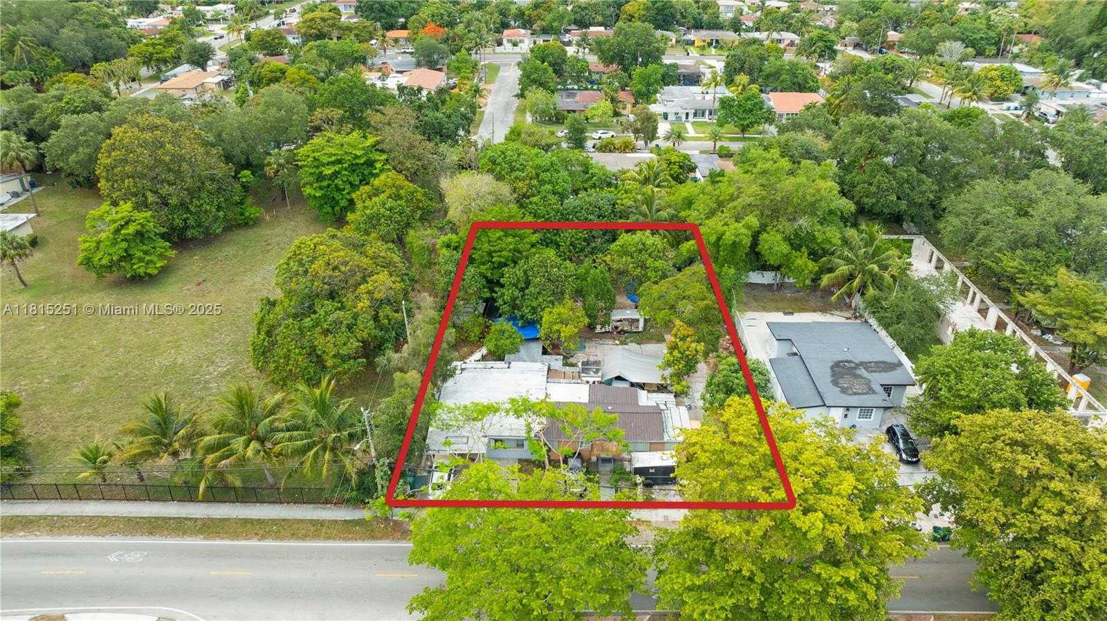 Small Image of 1051 NORTH EAST 149TH ST, Miami Number 10