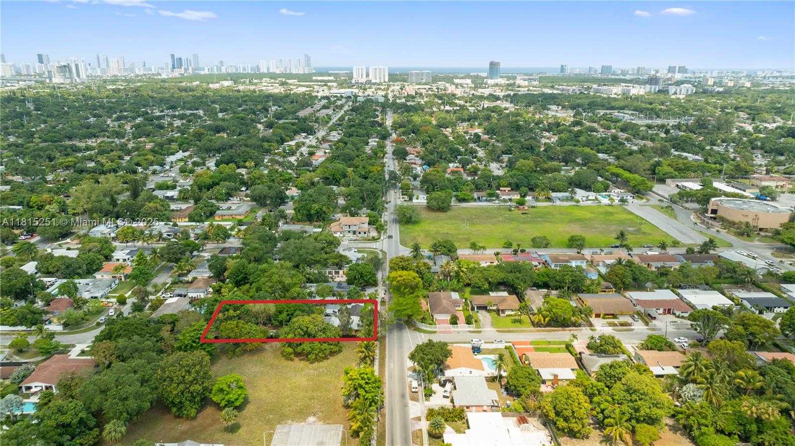 Small Image of 1051 NORTH EAST 149TH ST, Miami Number 3