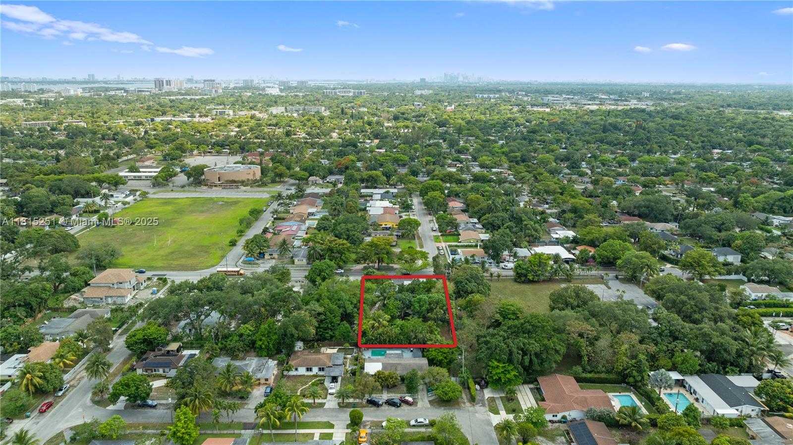 Small Image of 1051 NORTH EAST 149TH ST, Miami Number 6