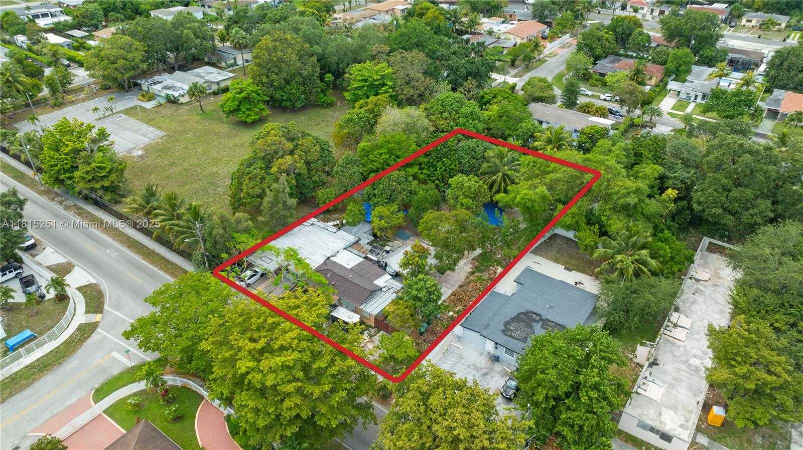 Small Image of 1051 NORTH EAST 149TH ST, Miami Number 8