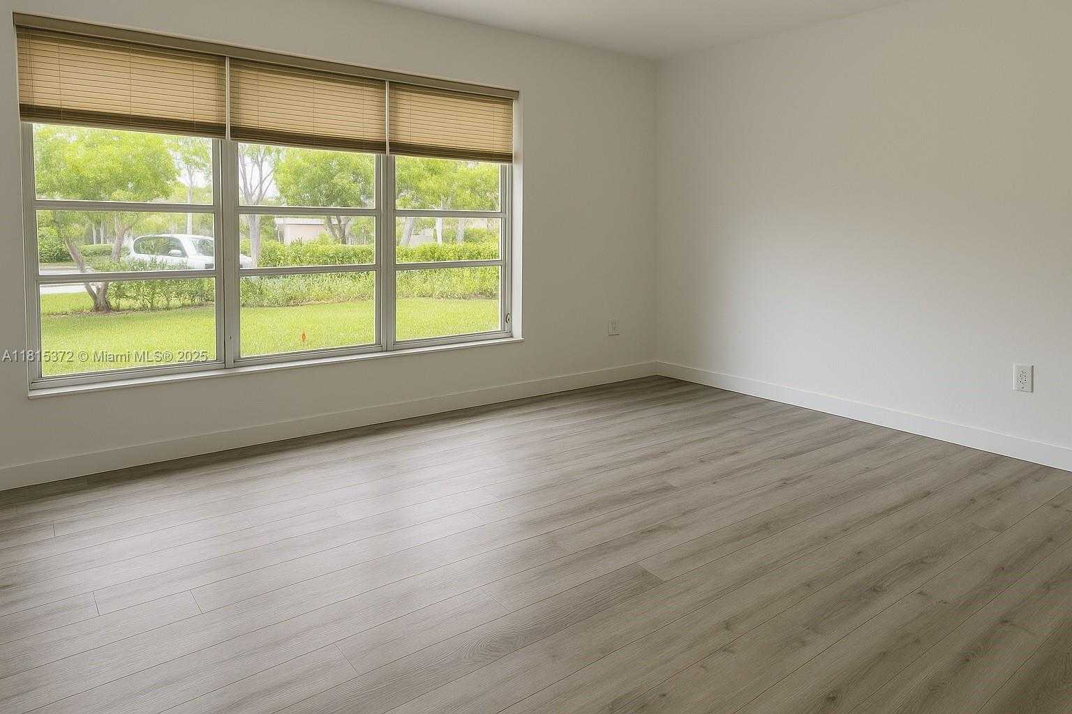 Small Image of 1001 SOUTH WEST 4TH AVE, Fort Lauderdale Number 10