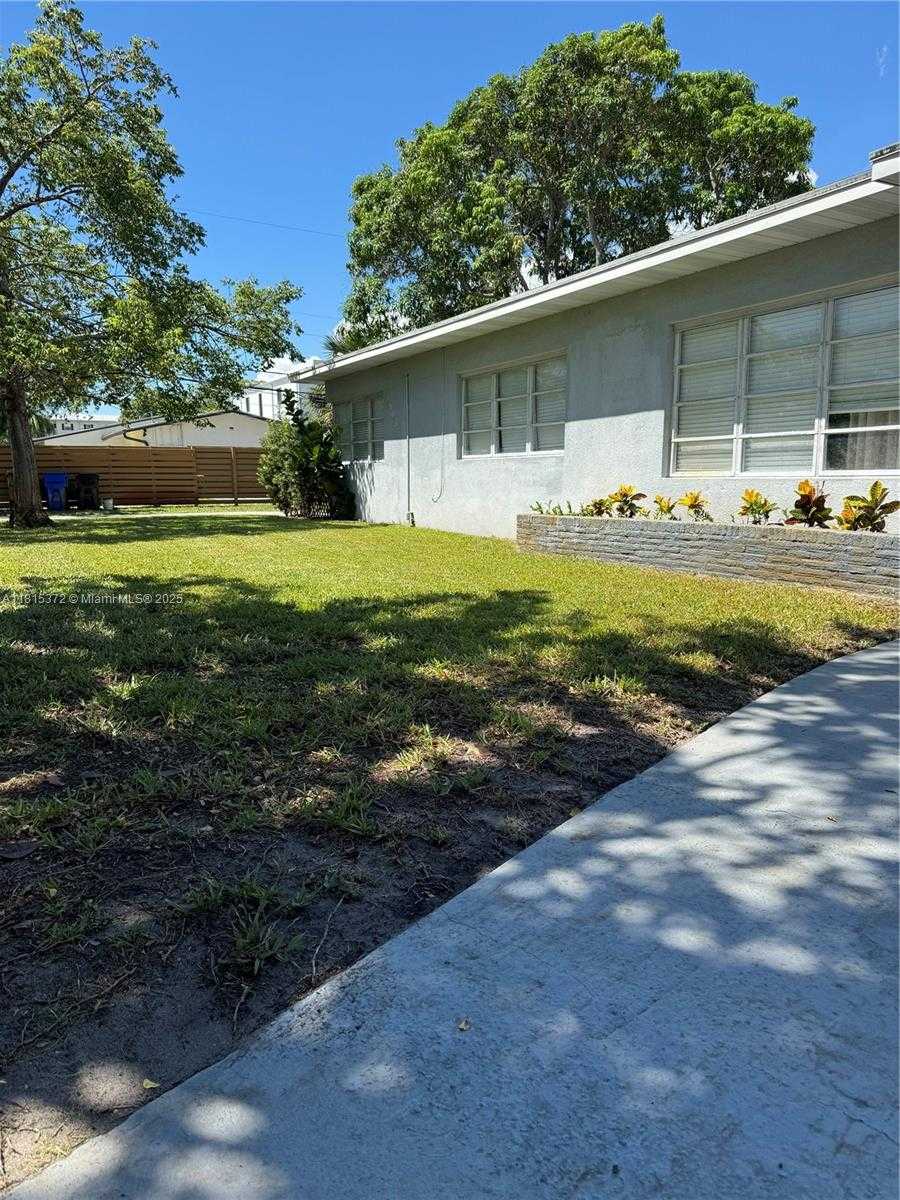 Small Image of 1001 SOUTH WEST 4TH AVE, Fort Lauderdale Number 13