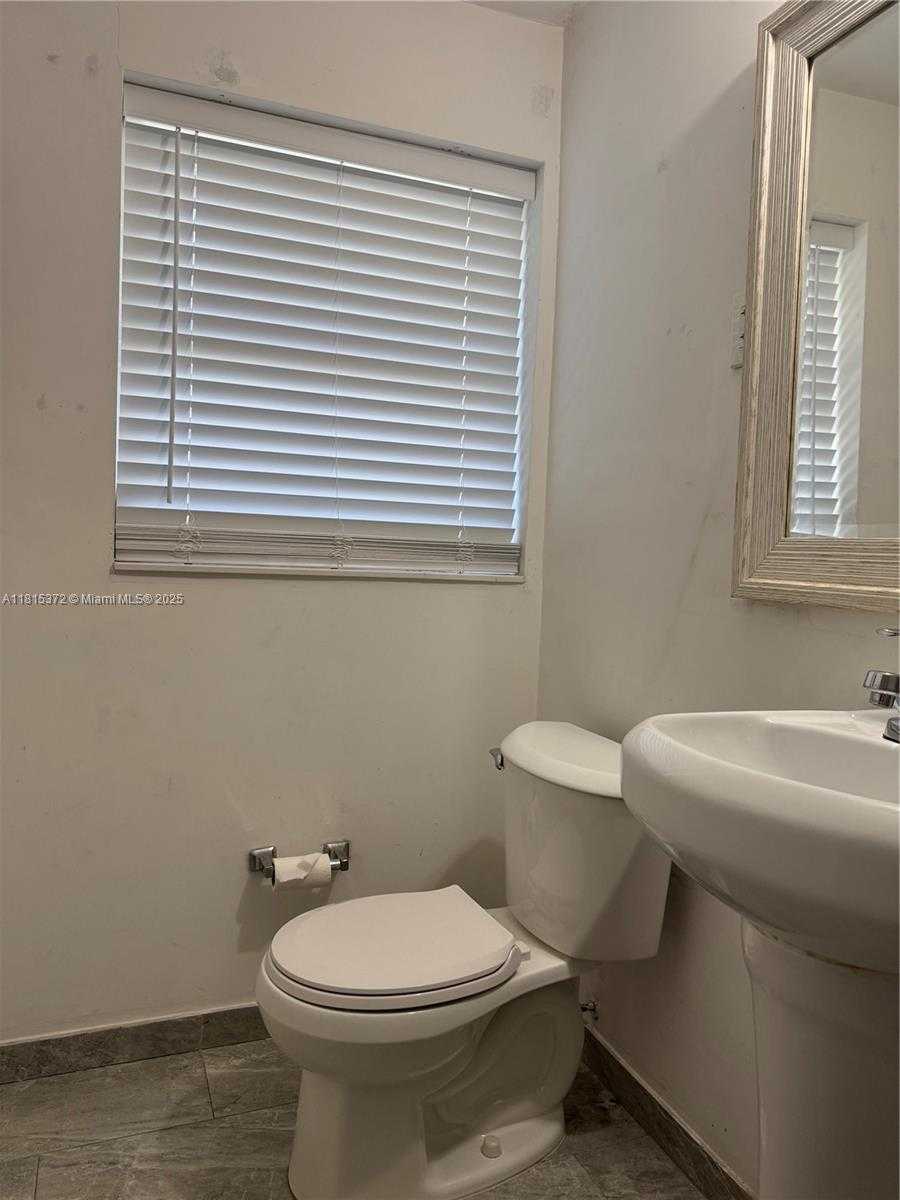Small Image of 1001 SOUTH WEST 4TH AVE, Fort Lauderdale Number 17