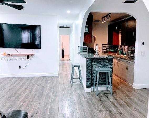 Small Image of 1501 NORTH EAST 175TH ST, North Miami Beach Number 2