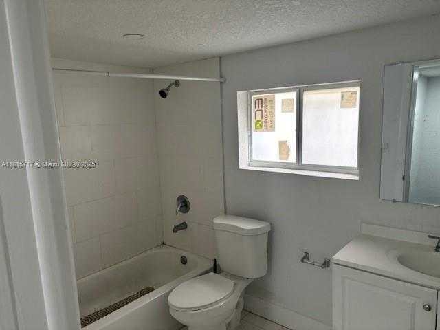 Small Image of 248 NORTH WEST 69TH ST, Miami Number 10