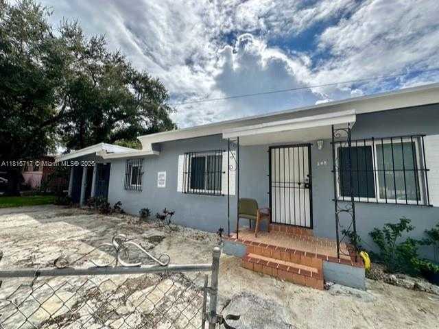 Small Image of 248 NORTH WEST 69TH ST, Miami Number 17