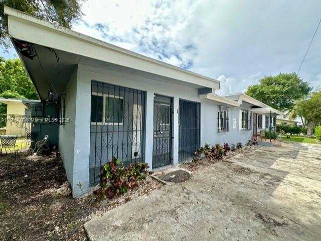 Small Image of 248 NORTH WEST 69TH ST, Miami Number 18