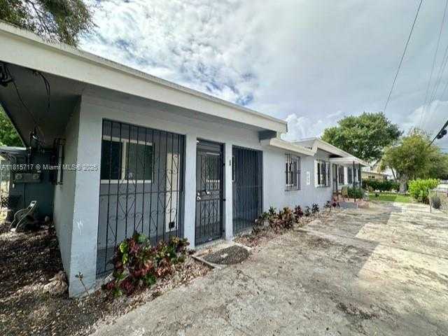 Small Image of 248 NORTH WEST 69TH ST, Miami Number 19