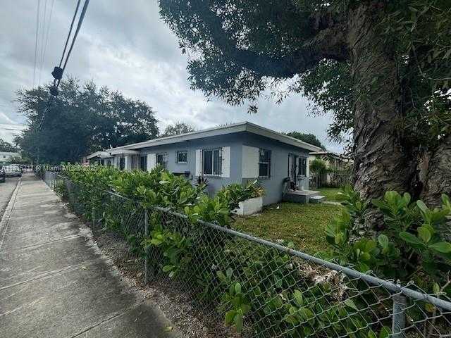 Small Image of 248 NORTH WEST 69TH ST, Miami Number 21