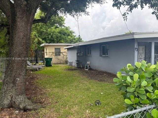 Small Image of 248 NORTH WEST 69TH ST, Miami Number 22