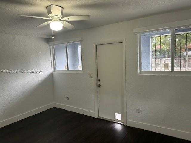 Small Image of 248 NORTH WEST 69TH ST, Miami Number 6