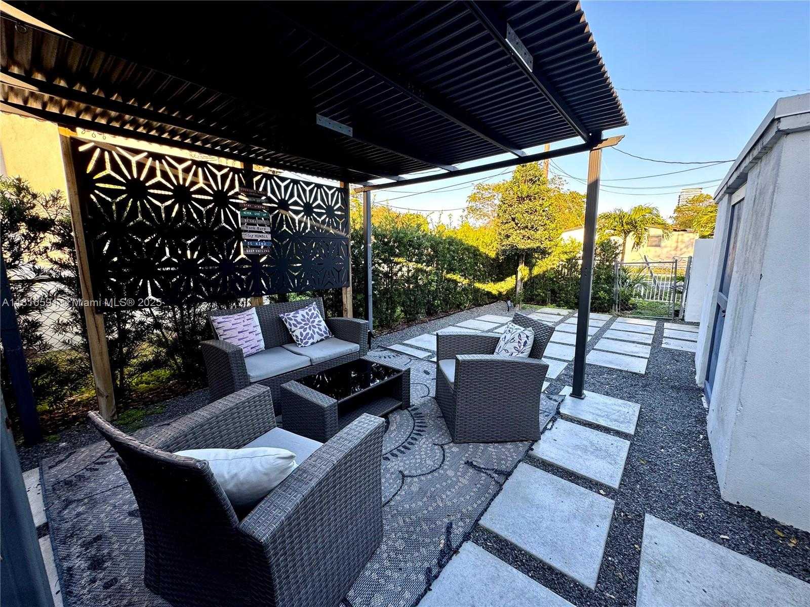 Small Image of 1012 SOUTH WEST 3RD AVE #2, Hallandale Beach Number 18
