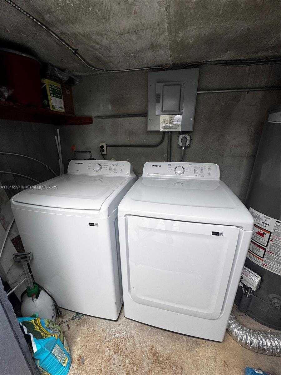 Small Image of 1012 SOUTH WEST 3RD AVE #2, Hallandale Beach Number 21