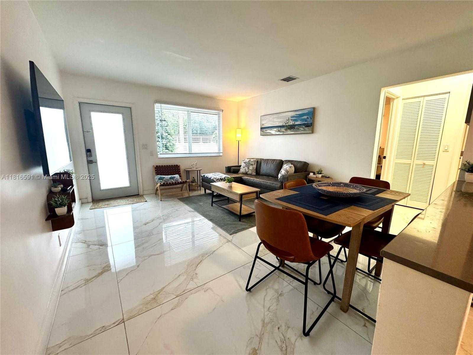 Small Image of 1012 SOUTH WEST 3RD AVE #2, Hallandale Beach Number 25