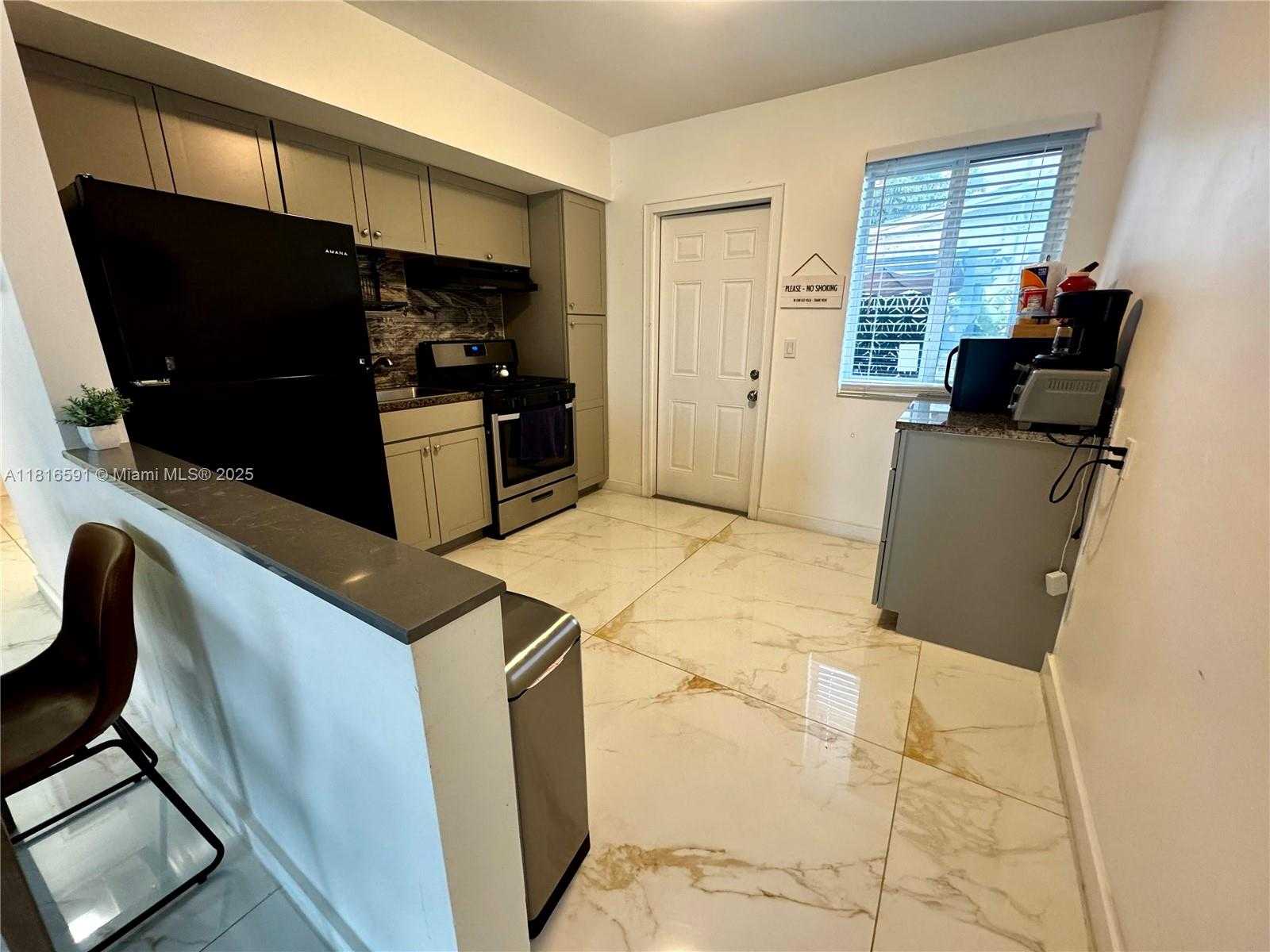 Small Image of 1012 SOUTH WEST 3RD AVE #2, Hallandale Beach Number 26