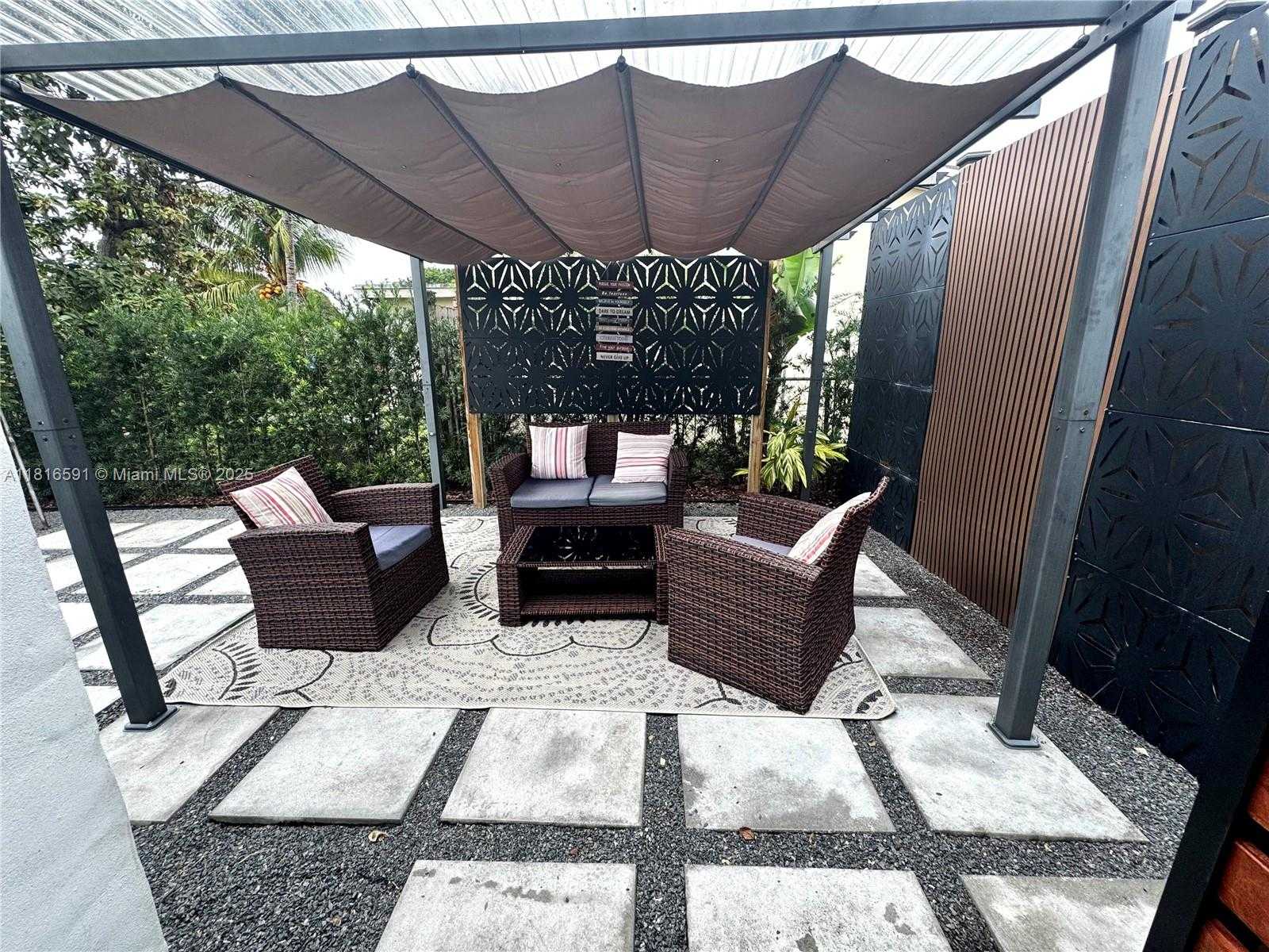 Small Image of 1012 SOUTH WEST 3RD AVE #2, Hallandale Beach Number 33