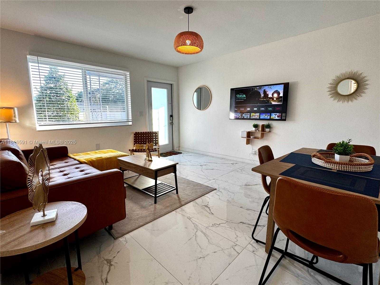 Small Image of 1012 SOUTH WEST 3RD AVE #2, Hallandale Beach Number 6