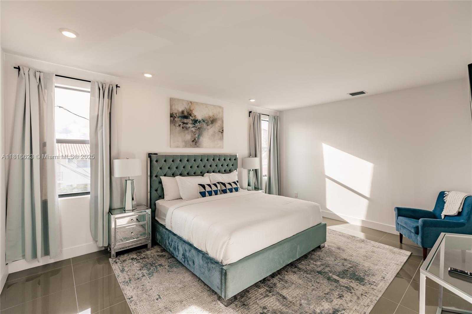 Small Image of 3645 SOUTH WEST 3RD STREET, Miami Number 25