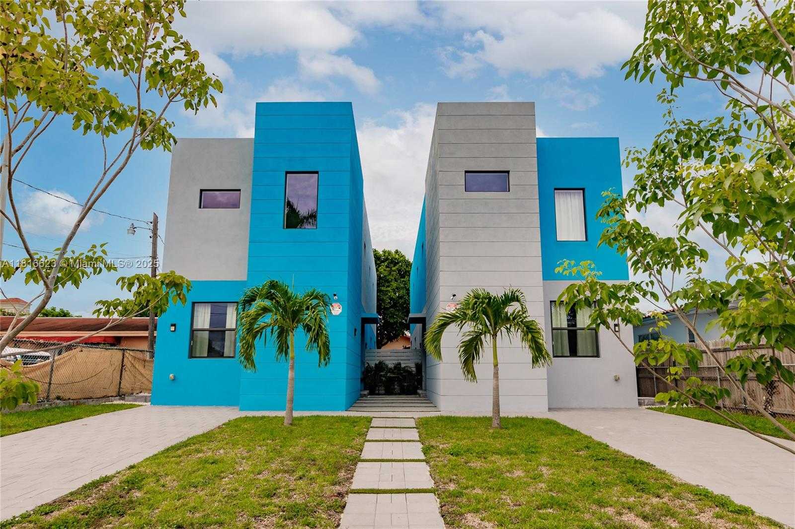 Small Image of 3645 SOUTH WEST 3RD STREET, Miami Number 3