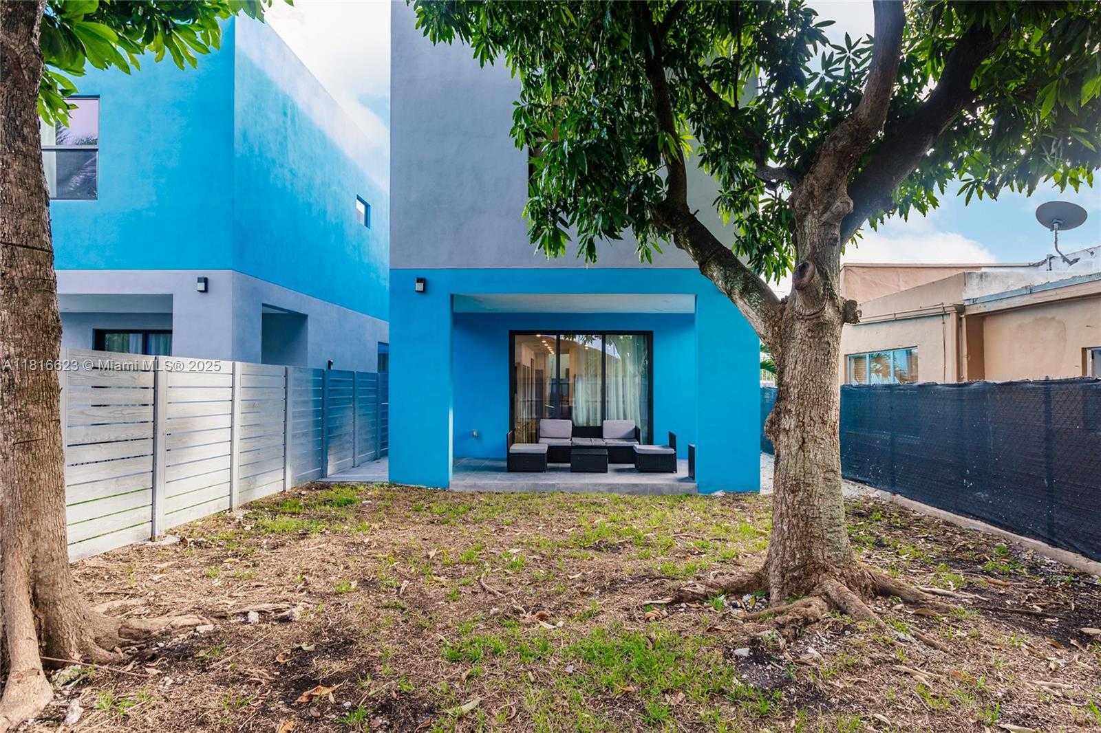 Small Image of 3645 SOUTH WEST 3RD STREET, Miami Number 44