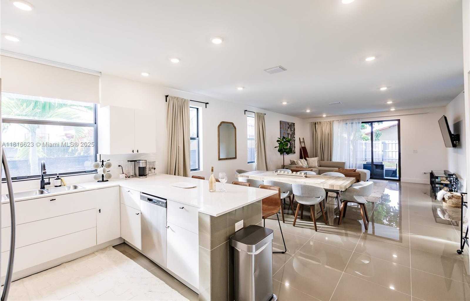 Small Image of 3645 SOUTH WEST 3RD STREET, Miami Number 7