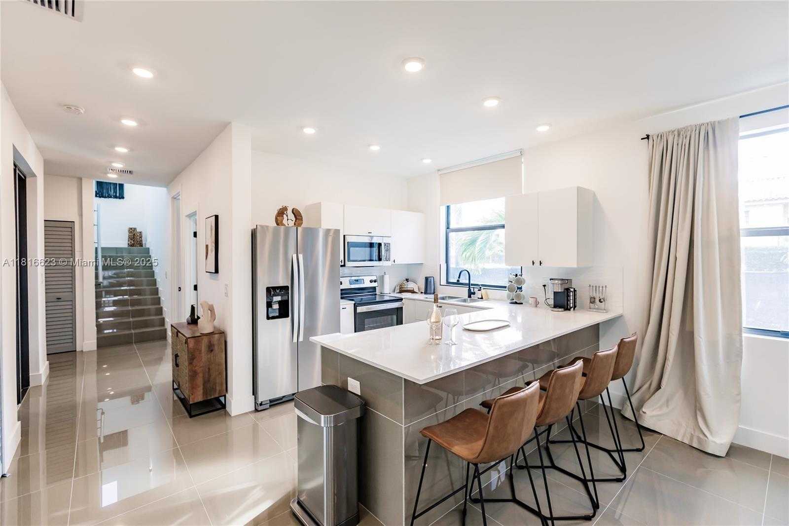 Small Image of 3645 SOUTH WEST 3RD STREET, Miami Number 9