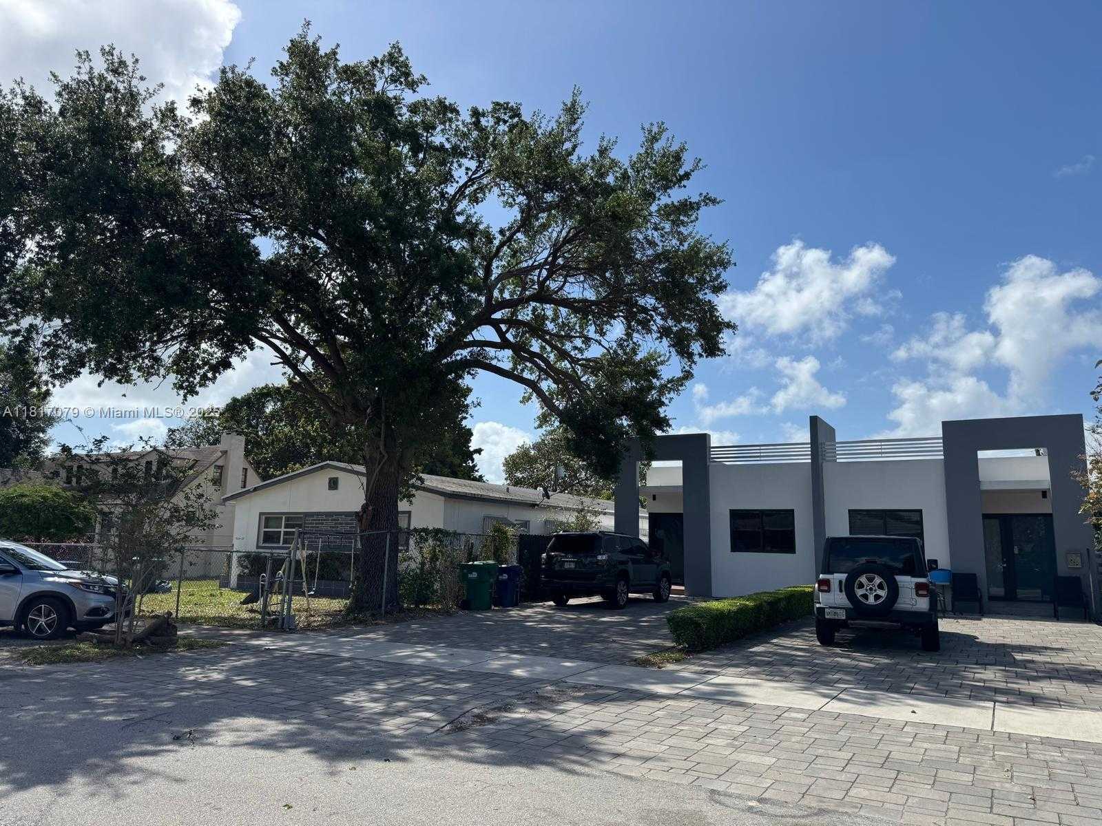 Small Image of 1226 NORTH EAST 112TH ST, Miami Number 3