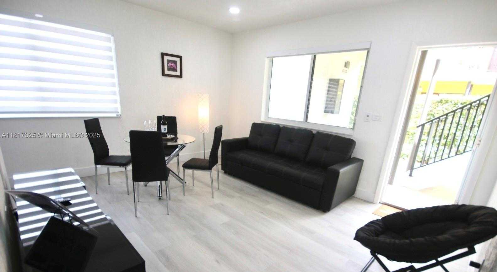 Small Image of 251 NORTH WEST 57TH AVE, Miami Number 25