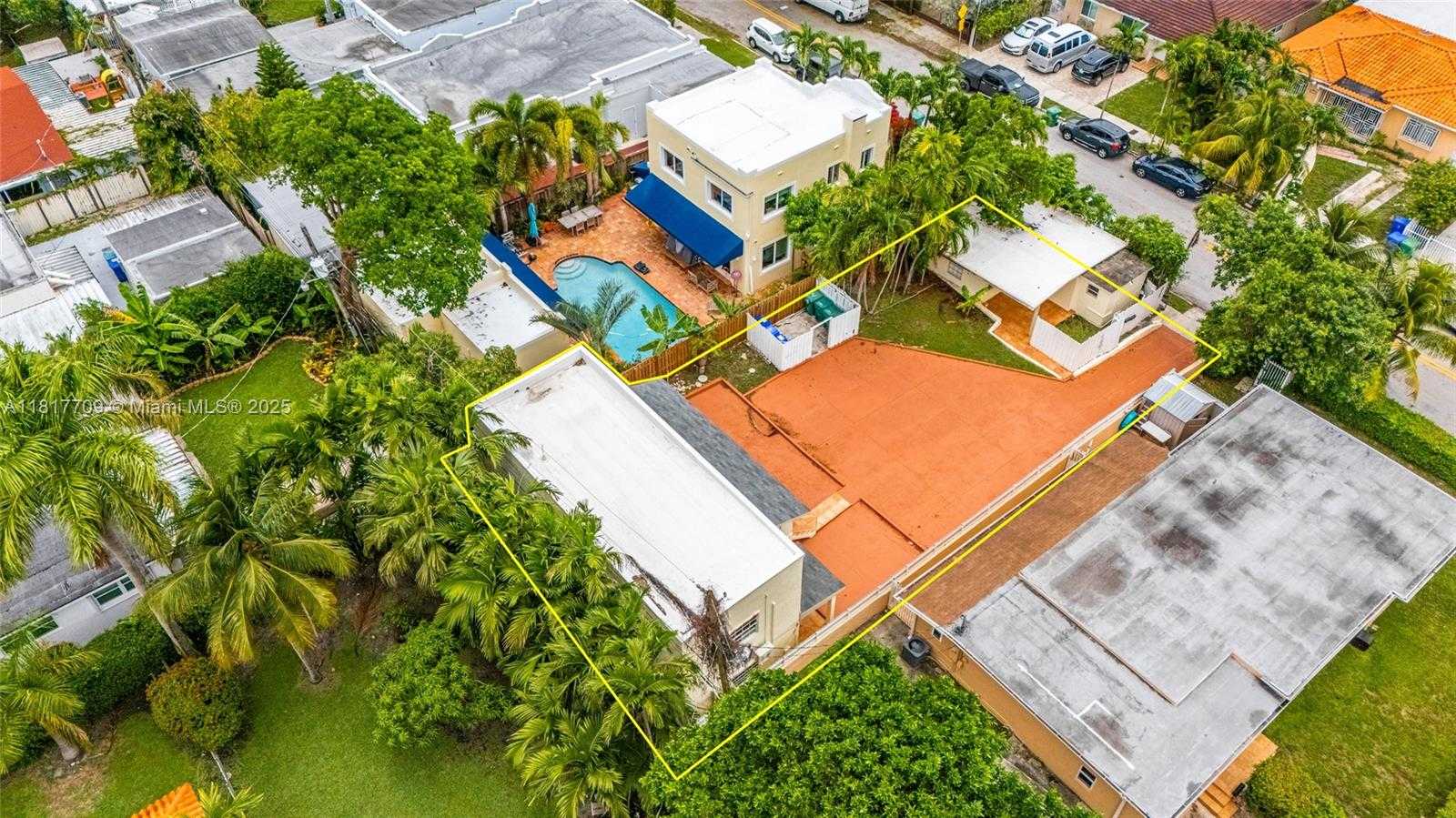 Small Image of 2385 SOUTH WEST 17TH ST #3, Miami Number 11