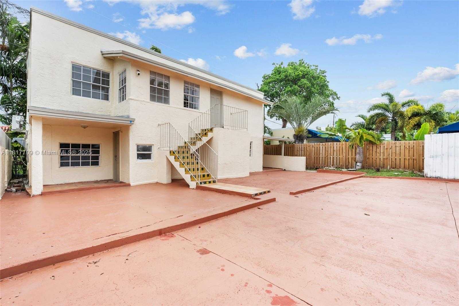 Small Image of 2385 SOUTH WEST 17TH ST #3, Miami Number 24