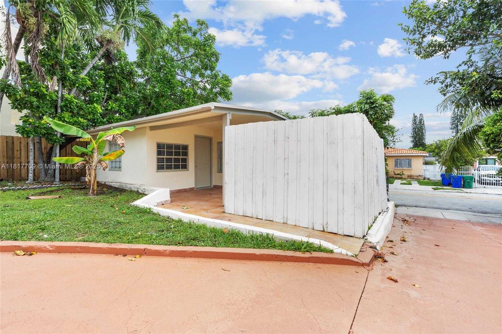Small Image of 2385 SOUTH WEST 17TH ST #3, Miami Number 28