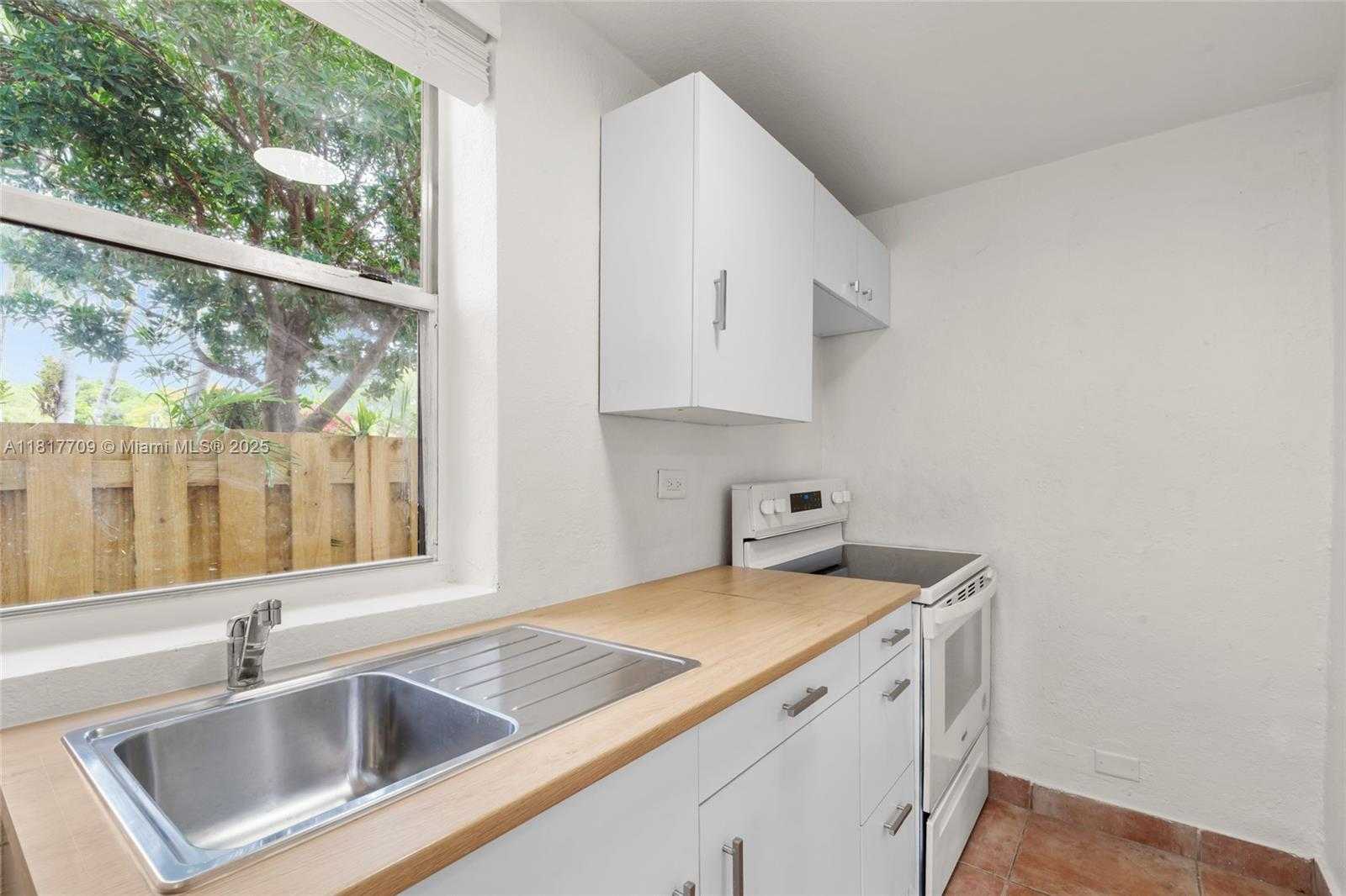 Small Image of 2385 SOUTH WEST 17TH ST #3, Miami Number 42