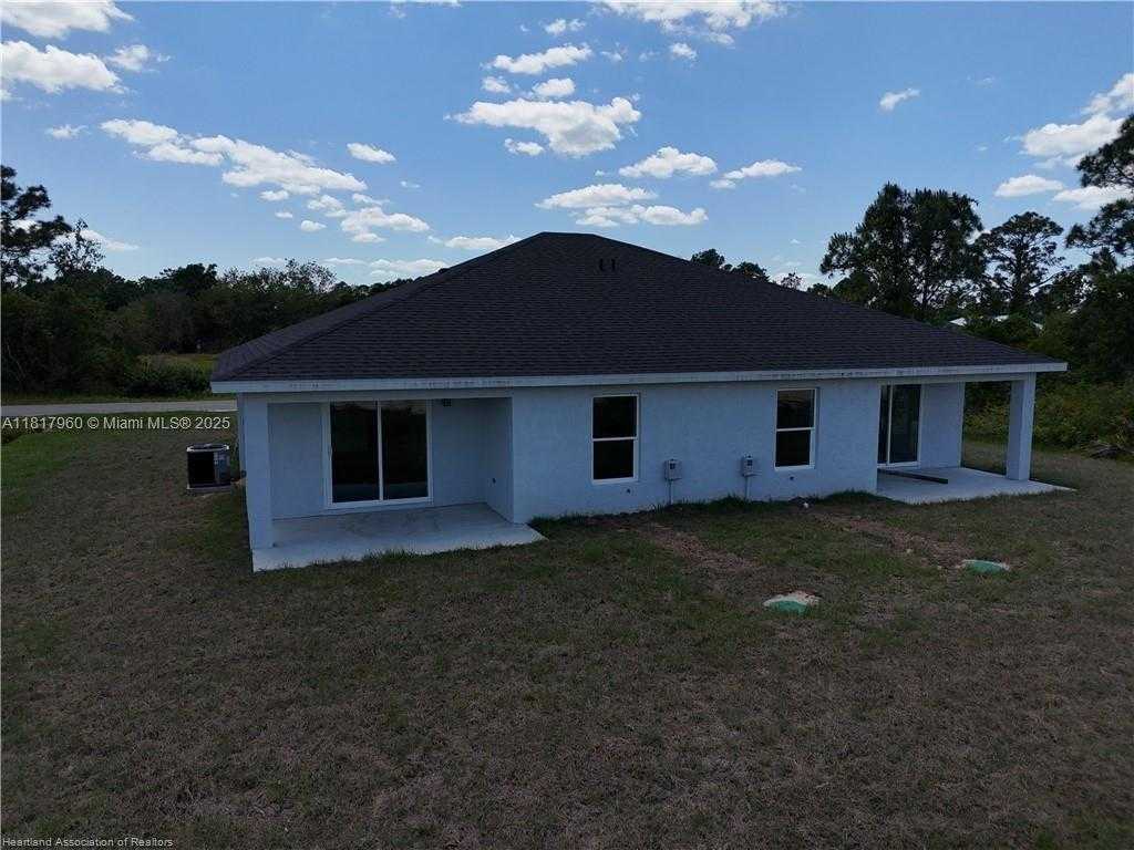 Small Image of 7004 San Bruno Dr, Sebring, FL 33872, USA Number 22