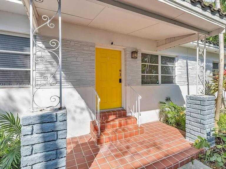 Small Image of 545 NORTH EAST 64TH ST, Miami Number 17