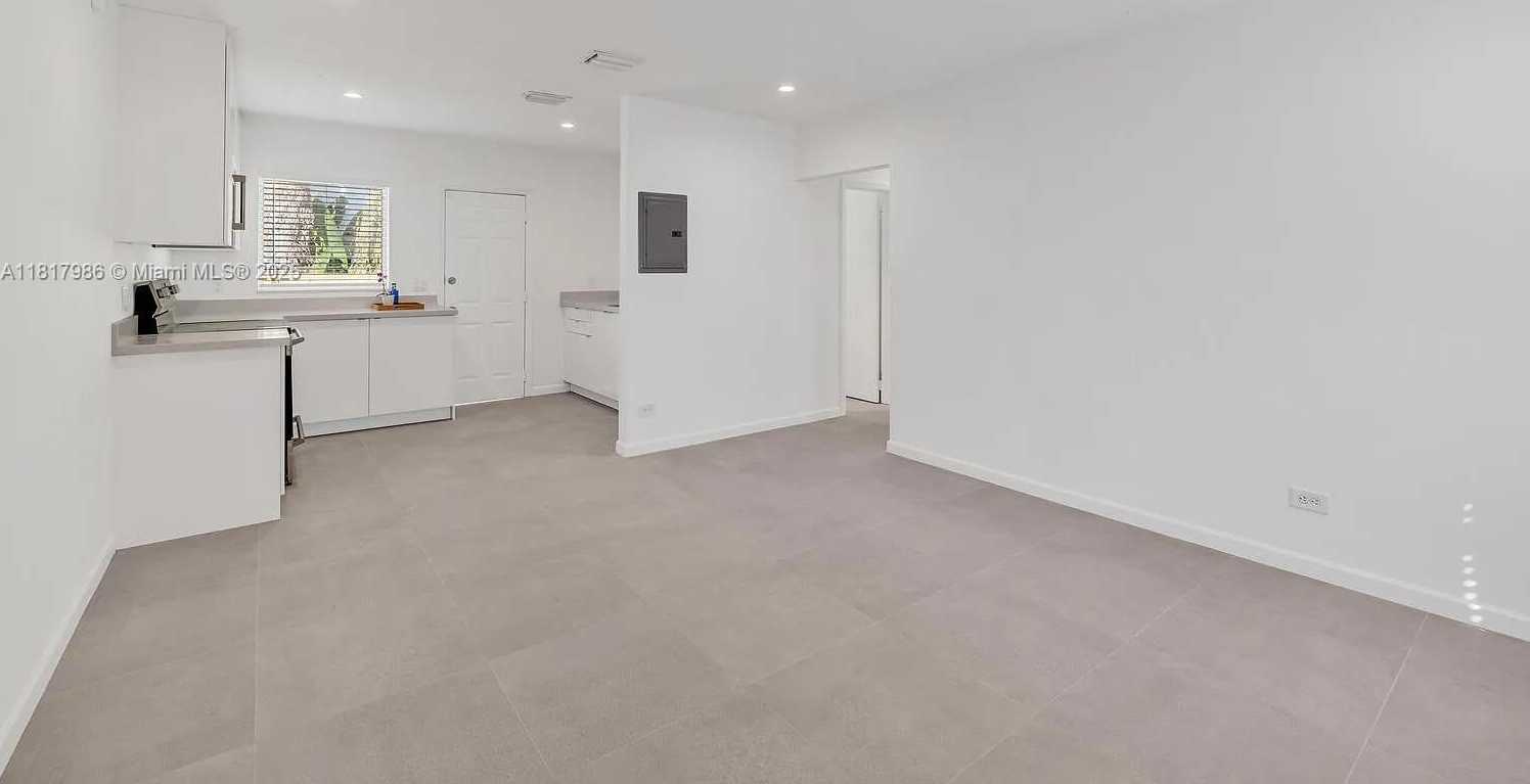 Small Image of 545 NORTH EAST 64TH ST, Miami Number 8