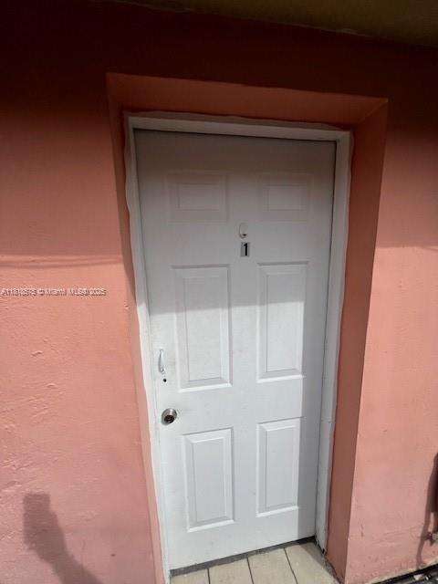 Small Image of 77 NORTHWEST BLVD, Miami Number 5