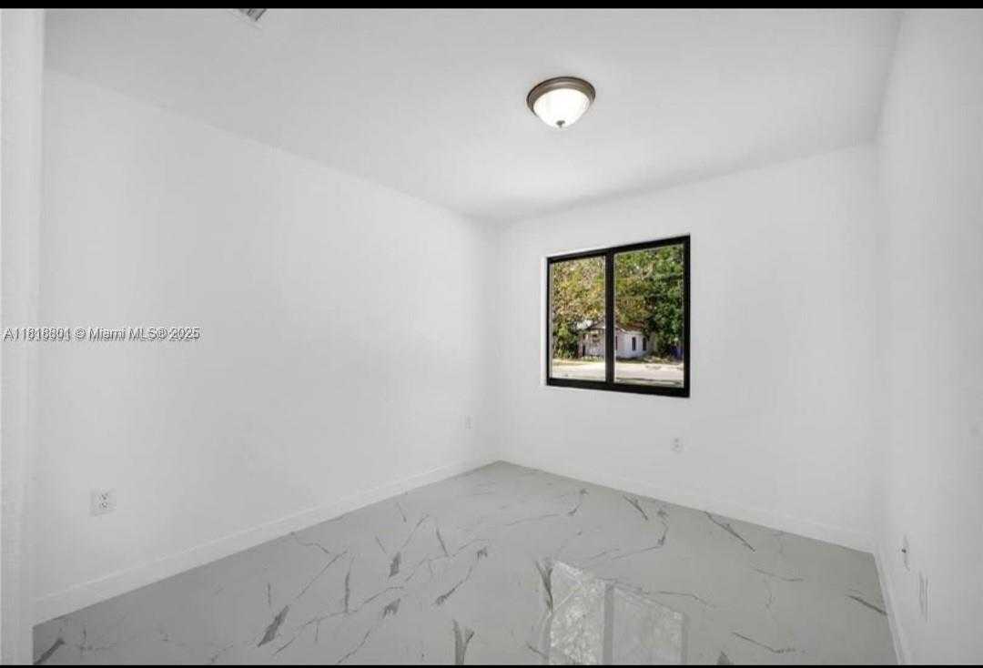 Small Image of 673 NORTH WEST 14TH ST #2, Florida City Number 11