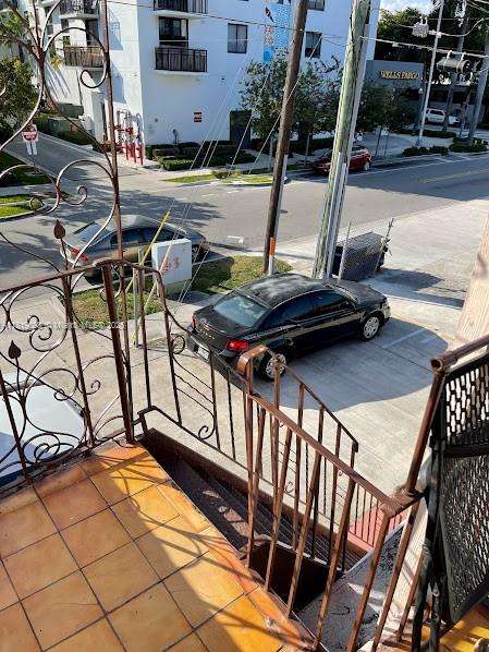 Small Image of 829 SOUTH WEST 19TH AVE #12, Miami Number 4