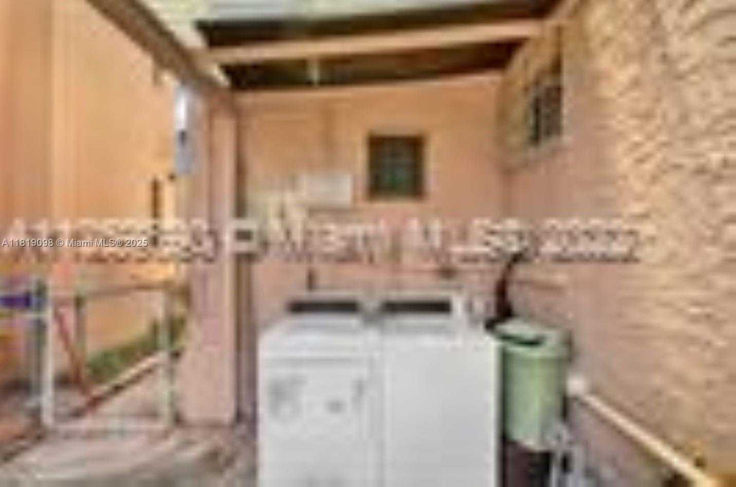 Small Image of 829 SOUTH WEST 19TH AVE #12, Miami Number 7