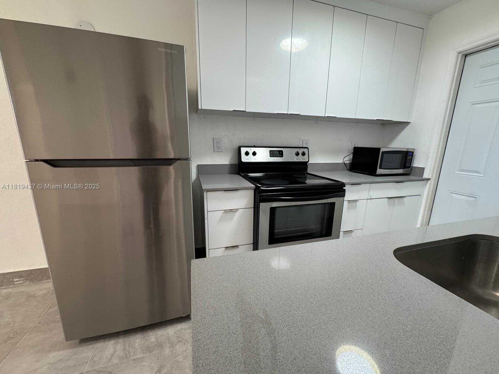 Small Image of 516 NORTH WEST 18TH AVE #2, Fort Lauderdale Number 4