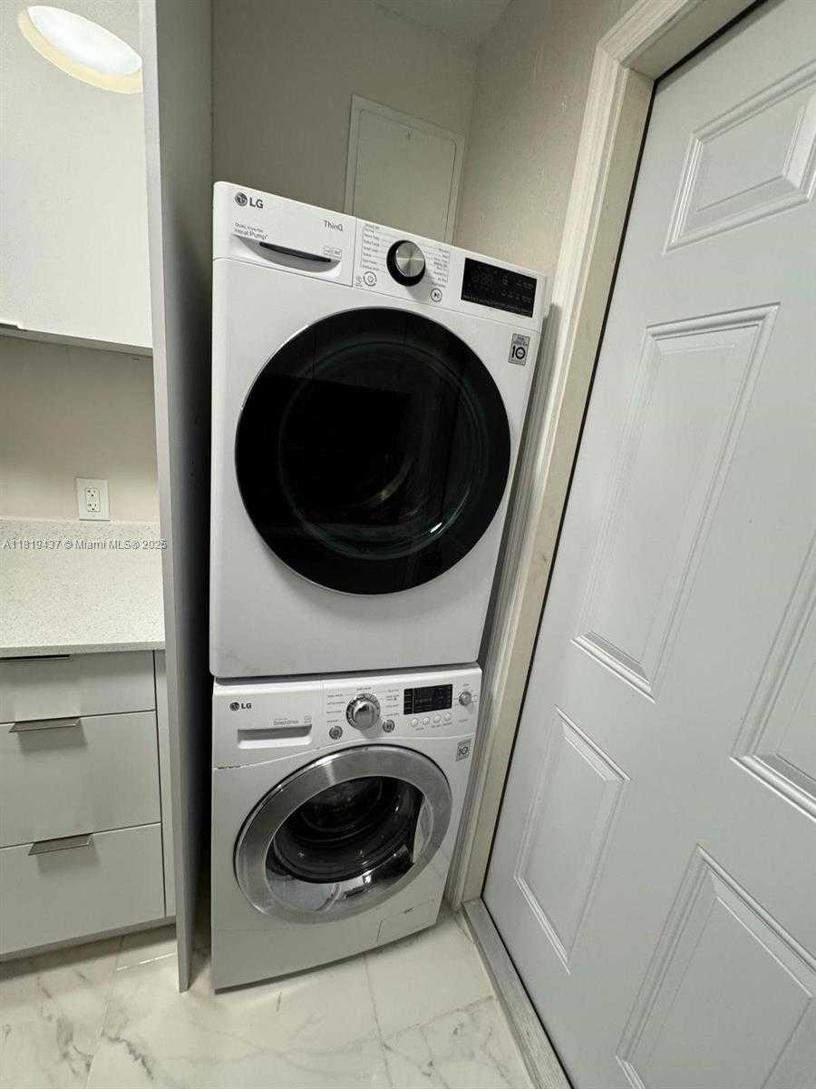 Small Image of 516 NORTH WEST 18TH AVE #2, Fort Lauderdale Number 7
