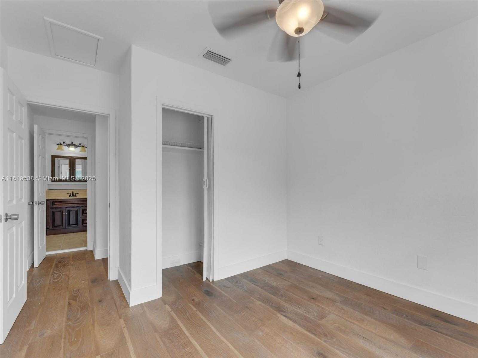 Small Image of 520 NORTH WEST 32ND PL, Miami Number 24