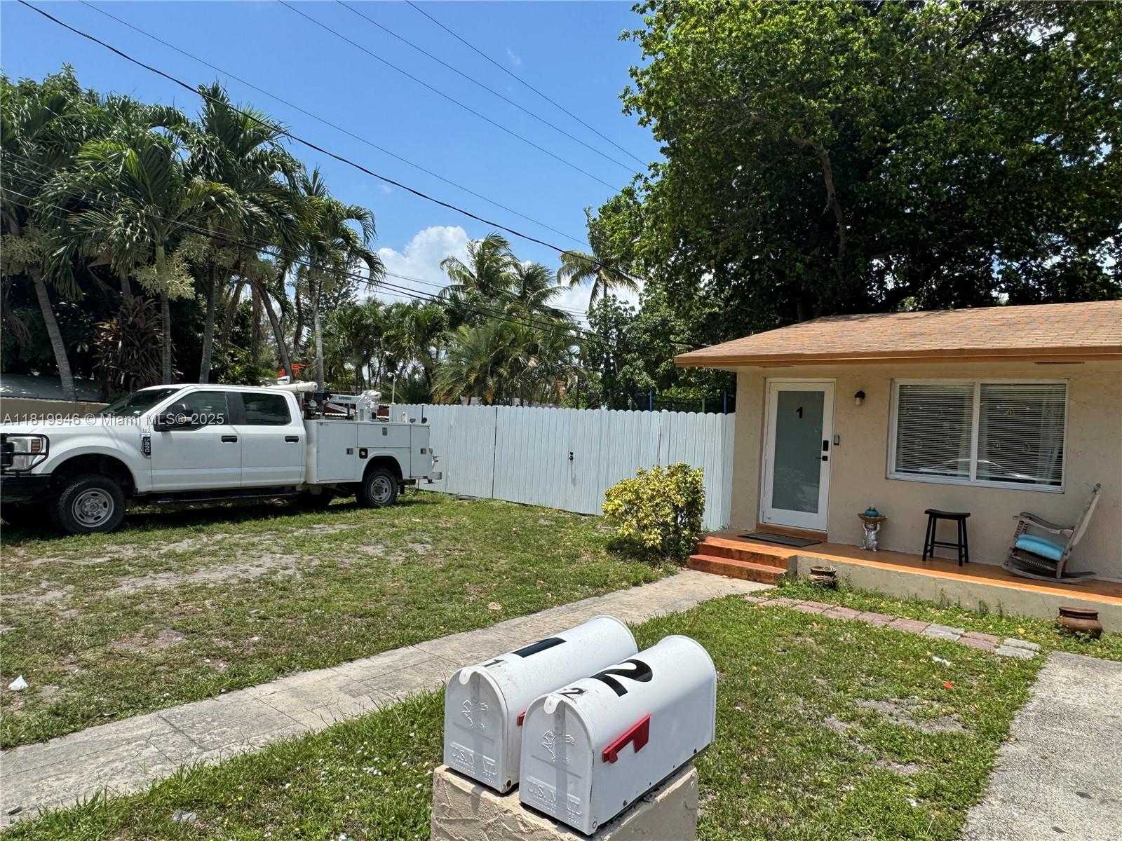 Small Image of 2510 SOUTH WEST 62ND AVE, Miramar Number 3