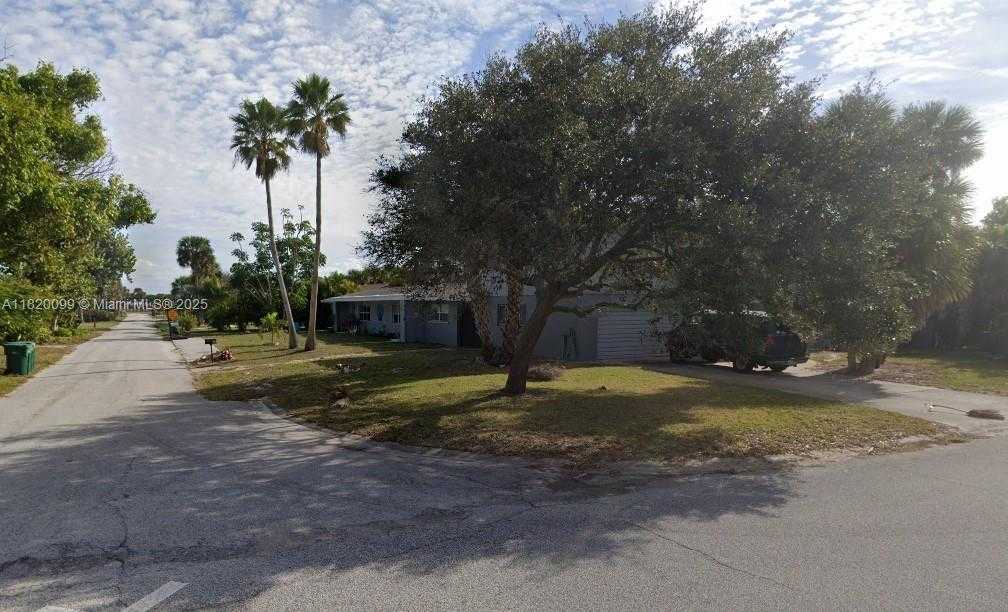 Small Image of 351 NORTH SHANNON AVE #3, Indialantic Number 2