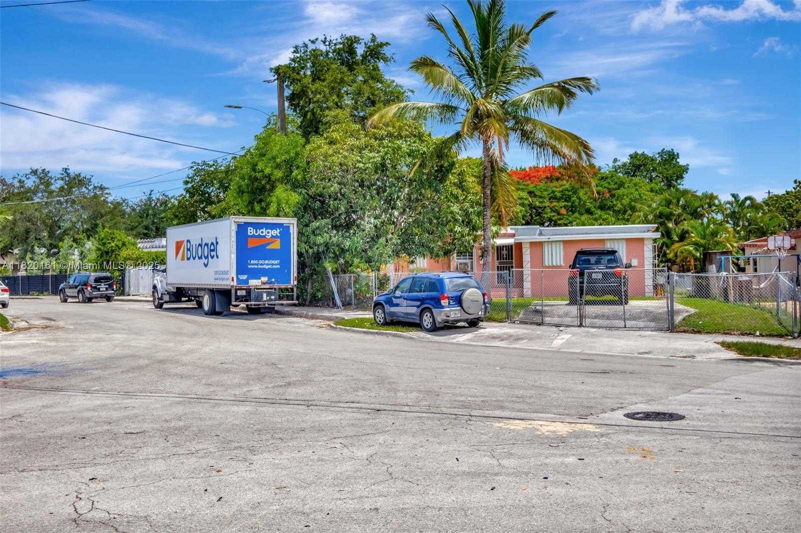 Small Image of 280 NORTH WEST 34TH ST, Miami Number 10