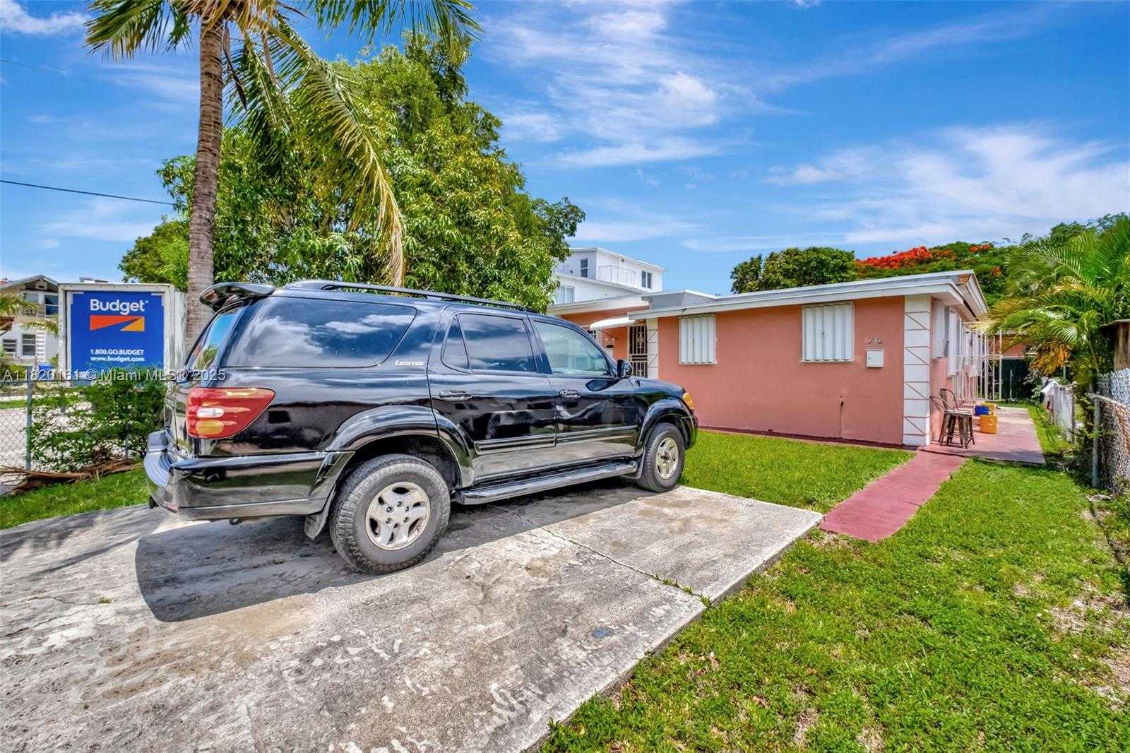 Small Image of 280 NORTH WEST 34TH ST, Miami Number 12
